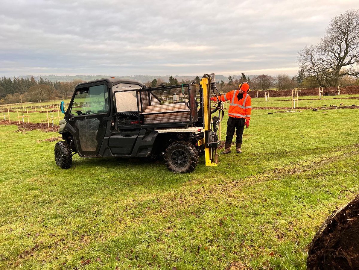 RegenFarmCo's tweet photo. @RegenFarmCo has appointed @agricarbon to monitor an account our carbon input over the coming years, we have recently been on site taking core samples.. https://t.co/9qnFiMG6vg