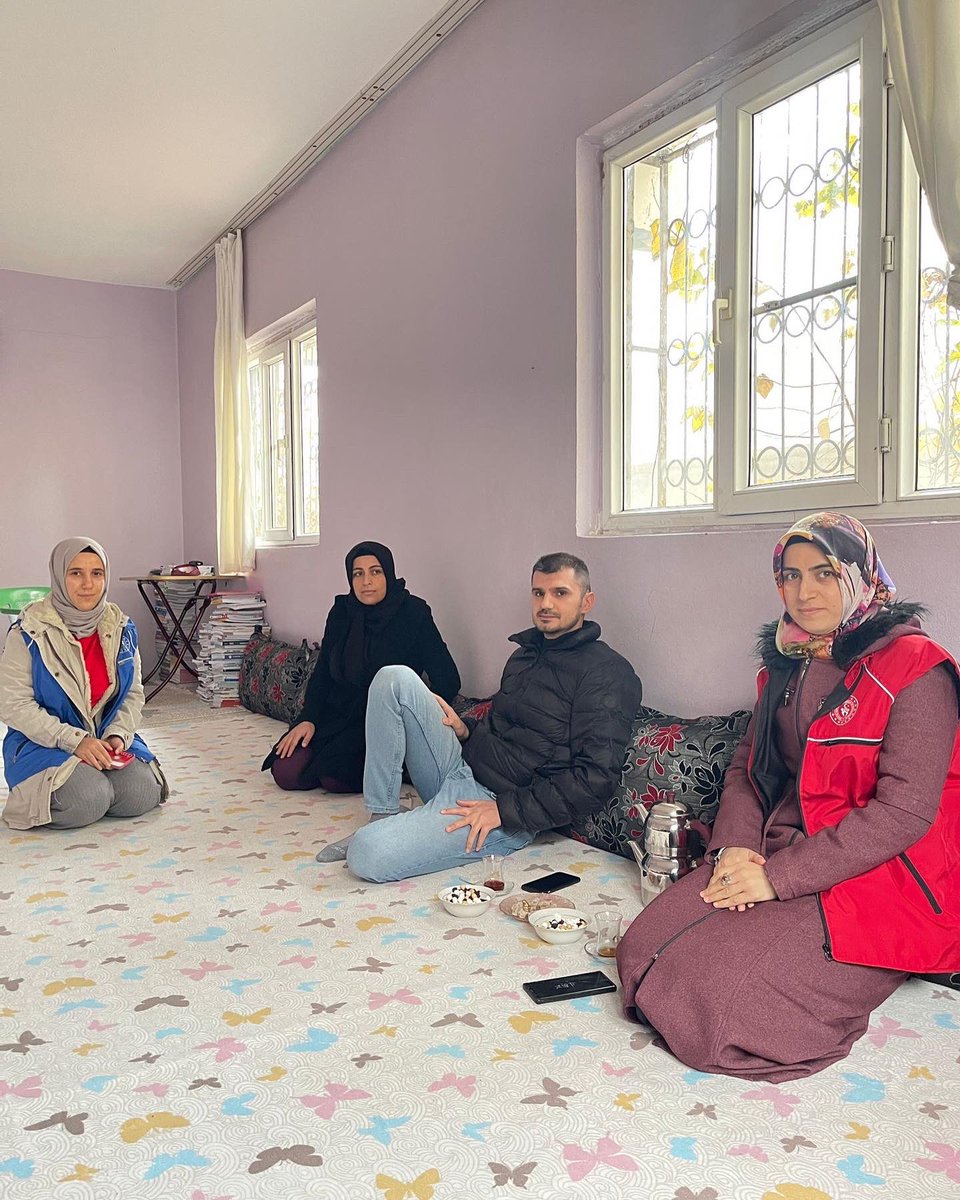 Nusaybin Gençlik Merkezi (@gsb_nusaybingm) on Twitter photo “Çay’a geliyoruz” projemiz kapsamında
Gönüllü gençlerimizle merkezimize gelen gençlerimizin ailerini ziyaret ederek gönül bağlarımızı güçlendirmeye devam ediyoruz.🙂
<a href="/kasapoglu/">Dr. Mehmet Kasapoğlu</a> <a href="/gencliksporbak/">Gençlik ve Spor Bakanlığı 🇹🇷</a> “Çay’a geliyoruz” projemiz kapsamında
Gönüllü gençlerimizle merkezimize gelen gençlerimizin ailerini ziyaret ederek gönül bağlarımızı güçlendirmeye devam ediyoruz.🙂
<a href="/kasapoglu/">Dr. Mehmet Kasapoğlu</a> <a href="/gencliksporbak/">Gençlik ve Spor Bakanlığı 🇹🇷</a>