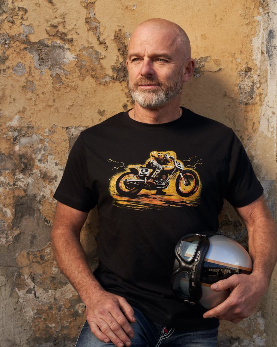 2WheelsforLife's tweet photo. 📦 With UK postal strikes continuing this week, make sure you get your last minute Christmas gifts sorted!

Check out the #TwoWheelsforLife shop for perfect gifts for bikers, and support our cause in the process 👉 https://t.co/0flWCKJkGe

#motorcycles #christmas https://t.co/sCWsttsxH2