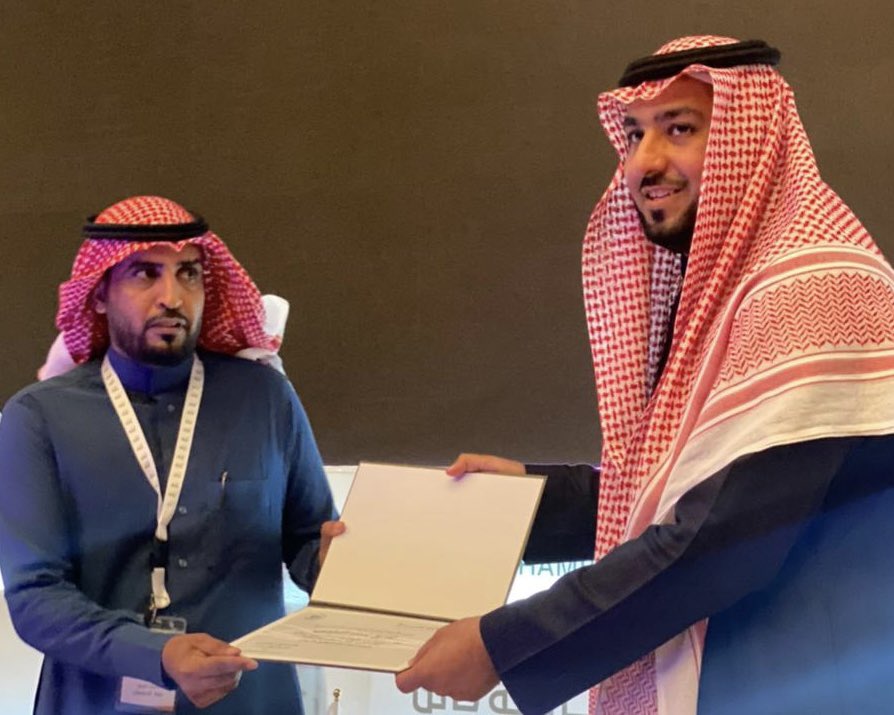 العام tweet media