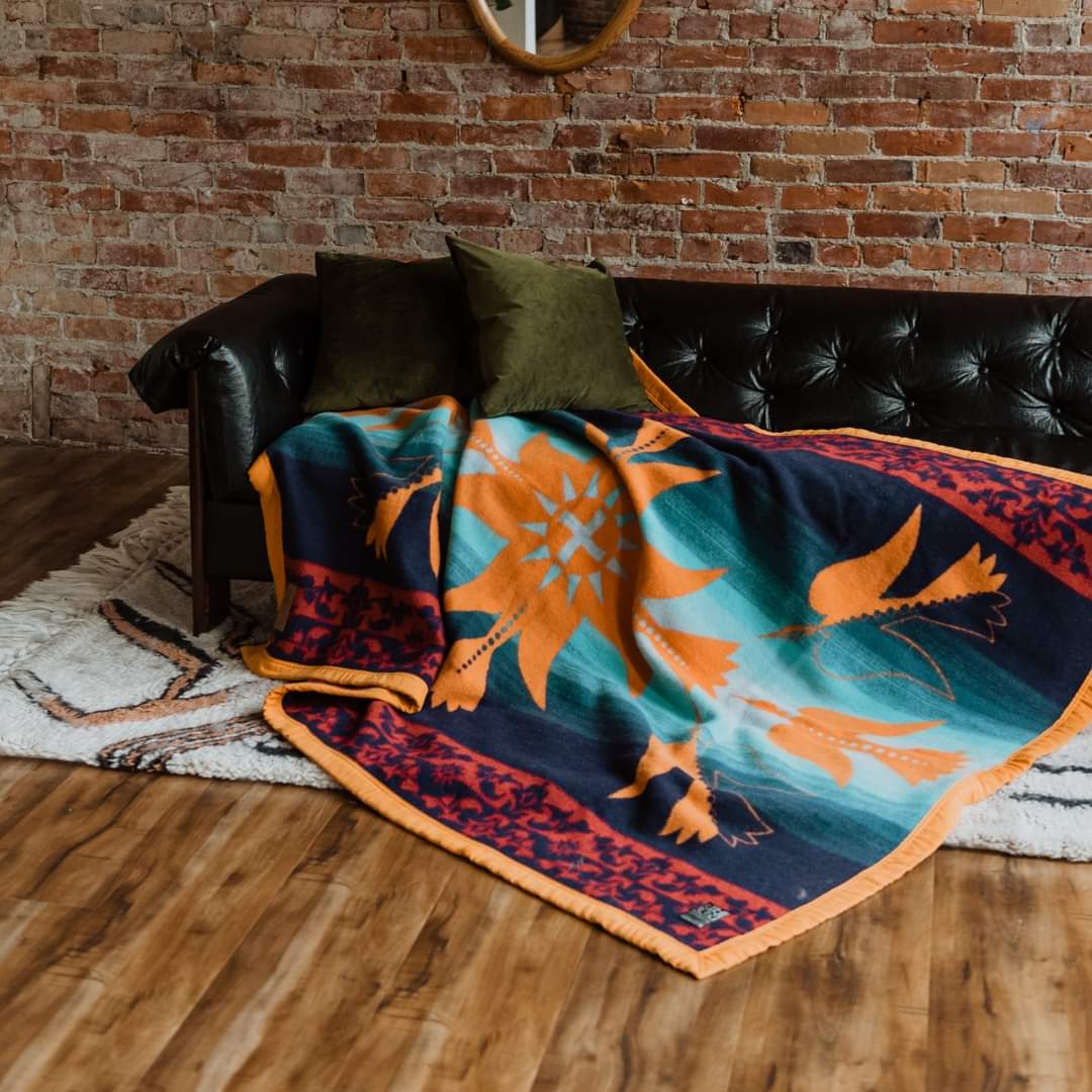 johnniejae's tweet photo. I am so incredibly grateful! Thank you all. The blanket is now available at https://t.co/B0LdIj34nw
Get it now, you're only regret will be everyone trying to steal it from you 🤣
#eighthgeneration #inspirednatives https://t.co/LwhFdOZUPk