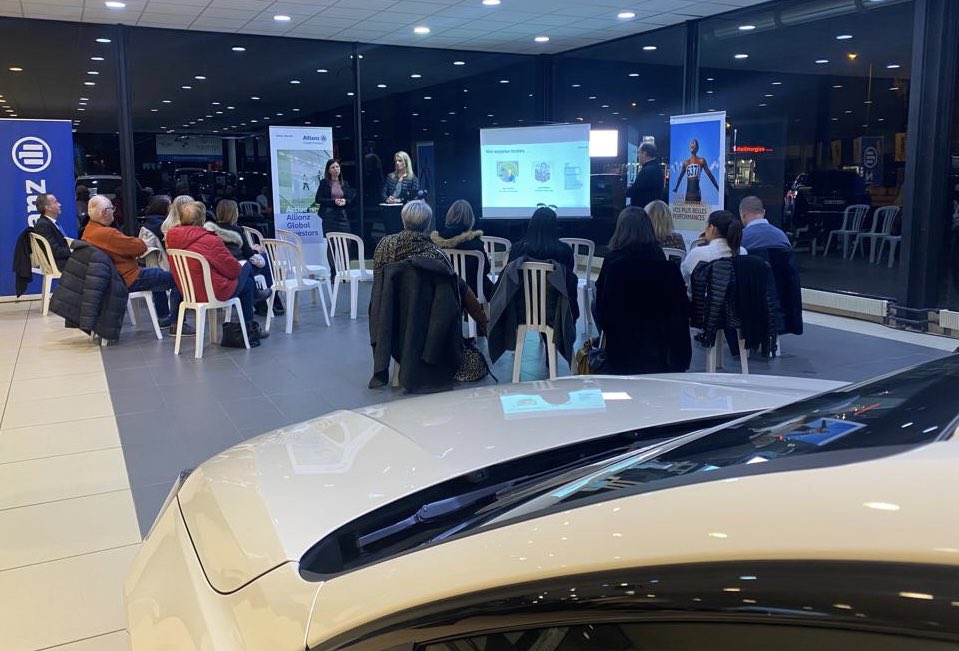 #WeAreAltitude «Rencontres pour Elles, La retraite au Féminin» by Allianz Expertise et Conseil &amp; #Altitude42

✅ C’est parti pour l’événement #business, site #BMW #MINI de Roanne

Programme
✅ Présentations partenaires Allianz, AGI, BMW 
✅ Échanges autour d'un cocktail convivial