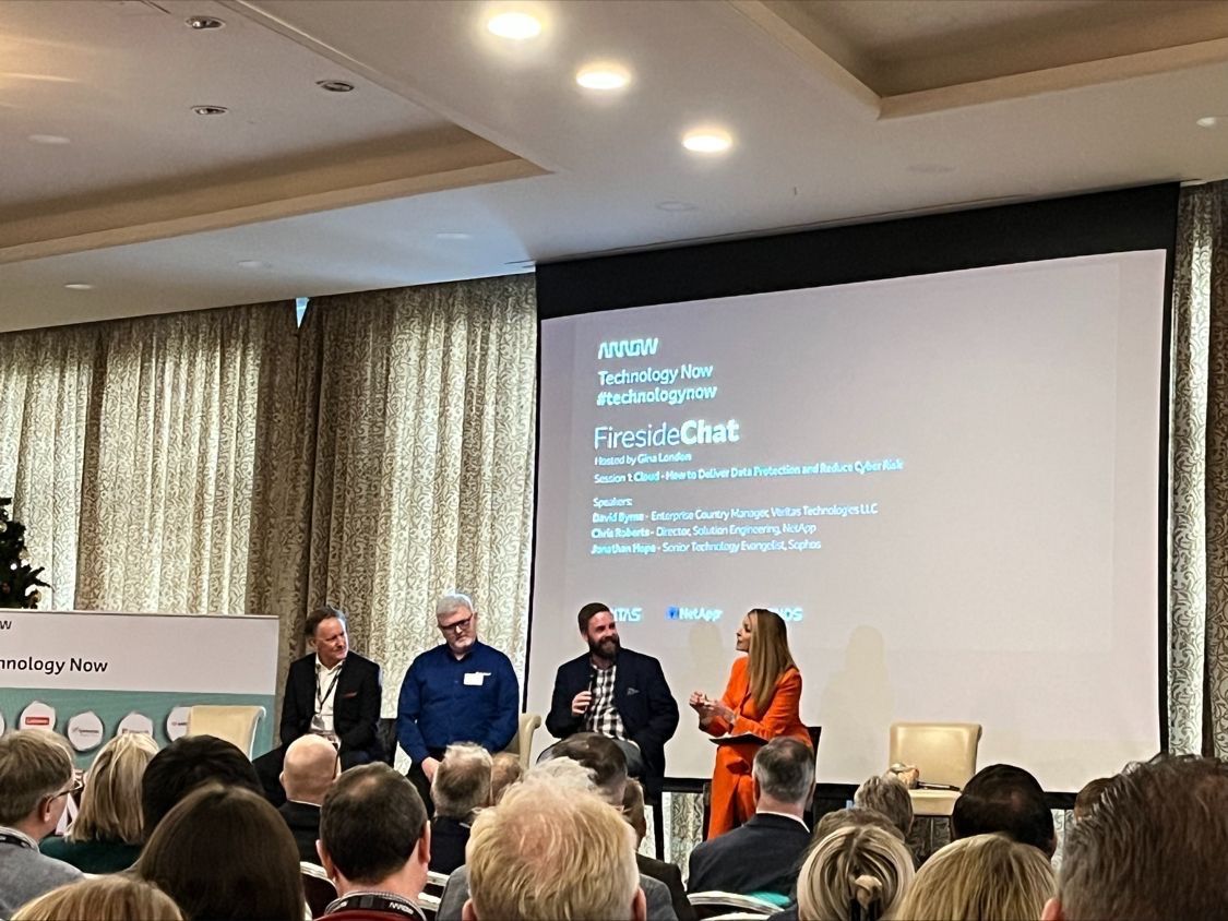 TheGinaLondon's tweet photo. Such a great day at #technologynow @royalmarine
Lovely to meet you all! https://t.co/HOKXSj0vXu