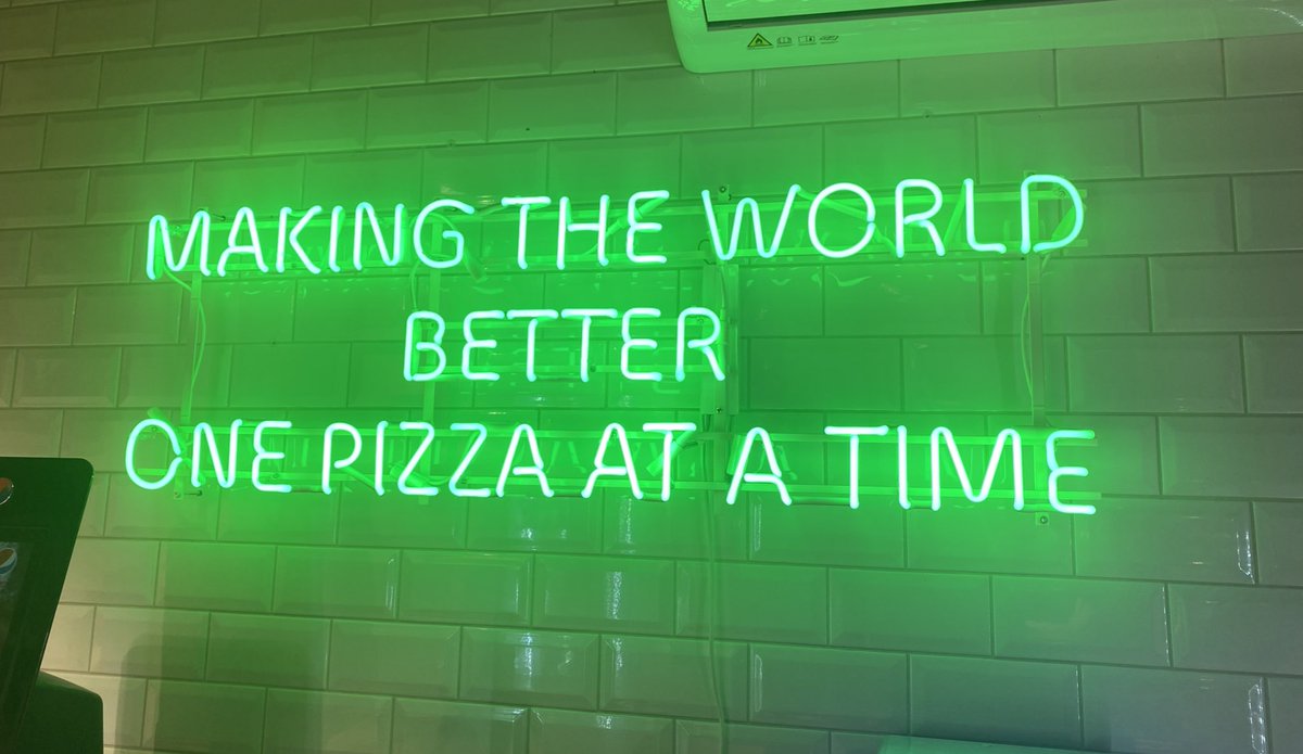 Makitalous's tweet photo. Voiko 12 tunnin työpäivän päätteeksi palkita itsensä 🍕:lla? https://t.co/vokgmgt1we