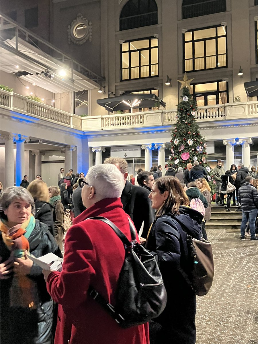 Ampans's tweet photo. 🔔 Més preparats que mai. Tot a punt per donar inici al Concert de Nadal d’Amics d’AMPANS amb @CamerataBacasis al @Kursaalmanresa I Gràcies per fer-ho possible @FundlaCaixa https://t.co/wjQYU1UaNu