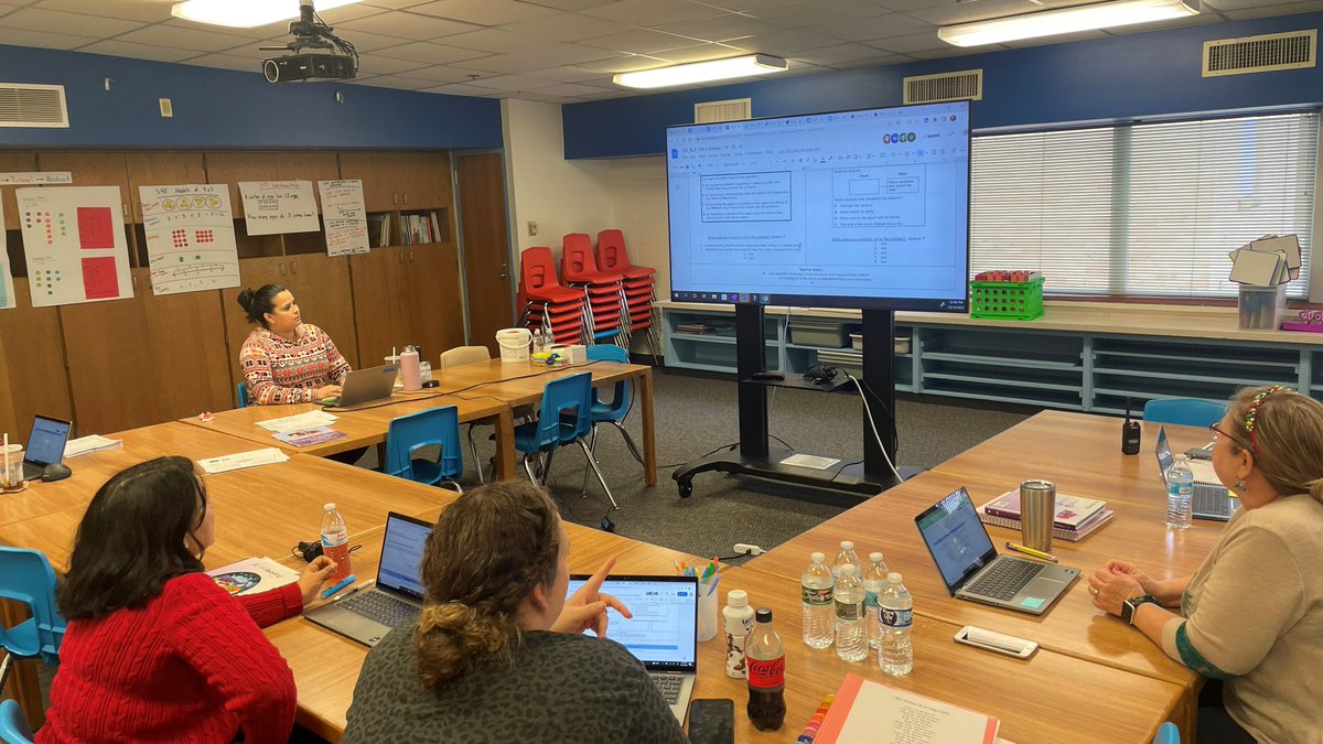 Love the way you are all engaged in unpacking. Way to go 3rd Grade! #purposefulplanning <a href="/tjleelions/">TJ Lee Lions</a>