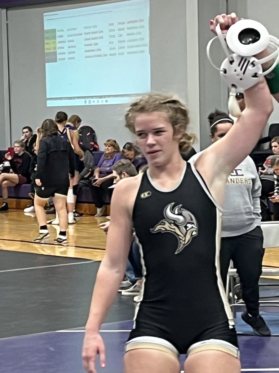 Doccoach's tweet photo. ⁦@nwwrestling14⁩ Chloe Mader with pin over GISH to move to finals https://t.co/F3EXX7enyb