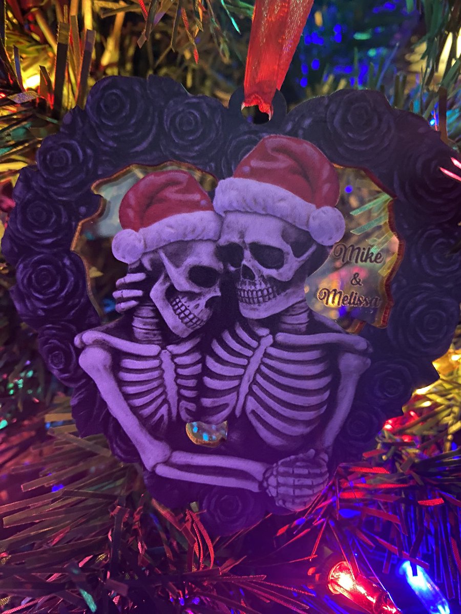 Sharksgrl408's tweet photo. Our ornament came & itβs dope afπππ #Christmas #ornament #holidaythings https://t.co/rhoJLOgZhI
