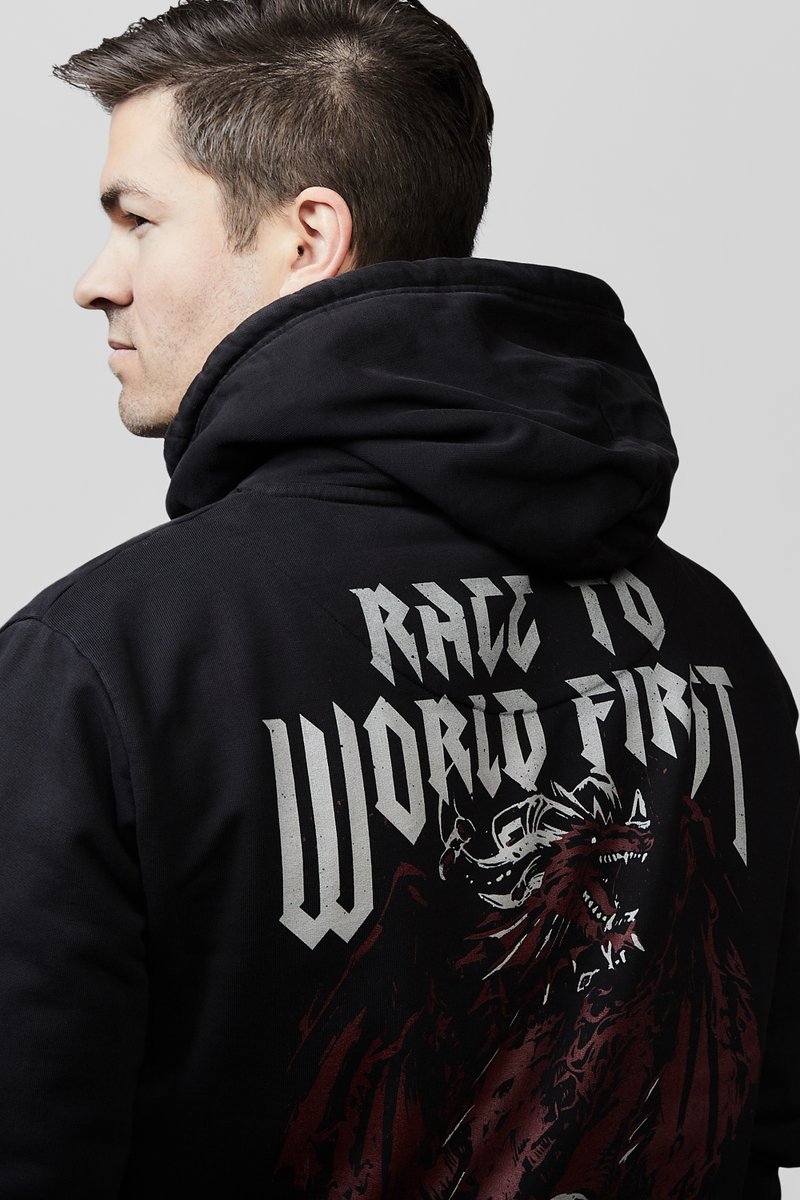 DamianEstrada's tweet photo. This is by far one of my favorite pieces we have developed over at @IRLURL_. 

We worked with the ultra talented @Cryomera to develop fully custom #LiquidRWF artwork for this capsule collection. 

You can grab yours today over at https://t.co/N8feZFKO9W https://t.co/pMrLtzMQ7b