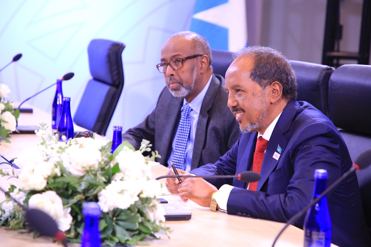 TheVillaSomalia's tweet photo. H.E @HassanSMohamud met with @USAmbUN, Linda Thomas-Greenfield, on the sidelines of the U.S.-Africa Leaders Summit in WA, D.C. They discussed Somalia's military offensive against terrorists, the effects of climate change, and continued U.S. humanitarian and development support. https://t.co/NEJDjWRR2V