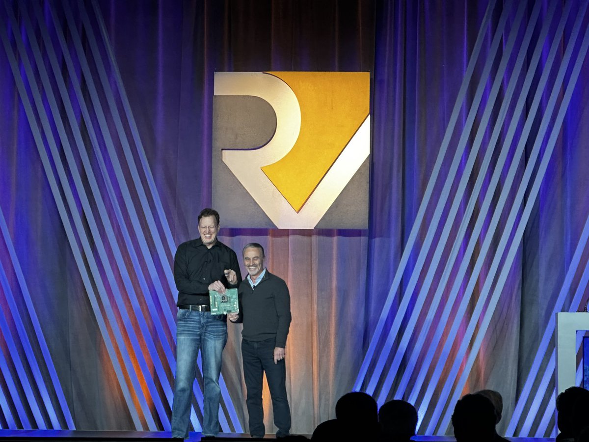 SiFive's tweet photo. Intel Foundry Services’ Bob Brennan joined SiFive’s Patrick Little on stage to show off our upcoming HiFive Pro P550 Development System (code named Horse Creek). Stay tuned for more details on this high-performance system which will be commercially available in 2023. #RISCVSummit https://t.co/ZjgxBTuO7o