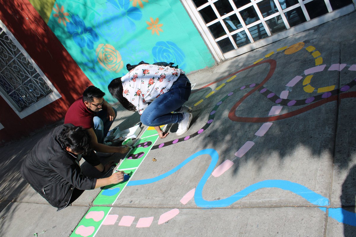 apacdf's tweet photo. ¡Mil gracias a nuestros queridos amigos de AXA México y Fundación AXA México por su tiempo, dedicación y cariño, llenando de color el centro de Rehabilitación y Servicios de Salud y viviendo momentos divertidos y emotivos. Gracias por esta gran jornada de voluntariado! https://t.co/mhRxC47wnF