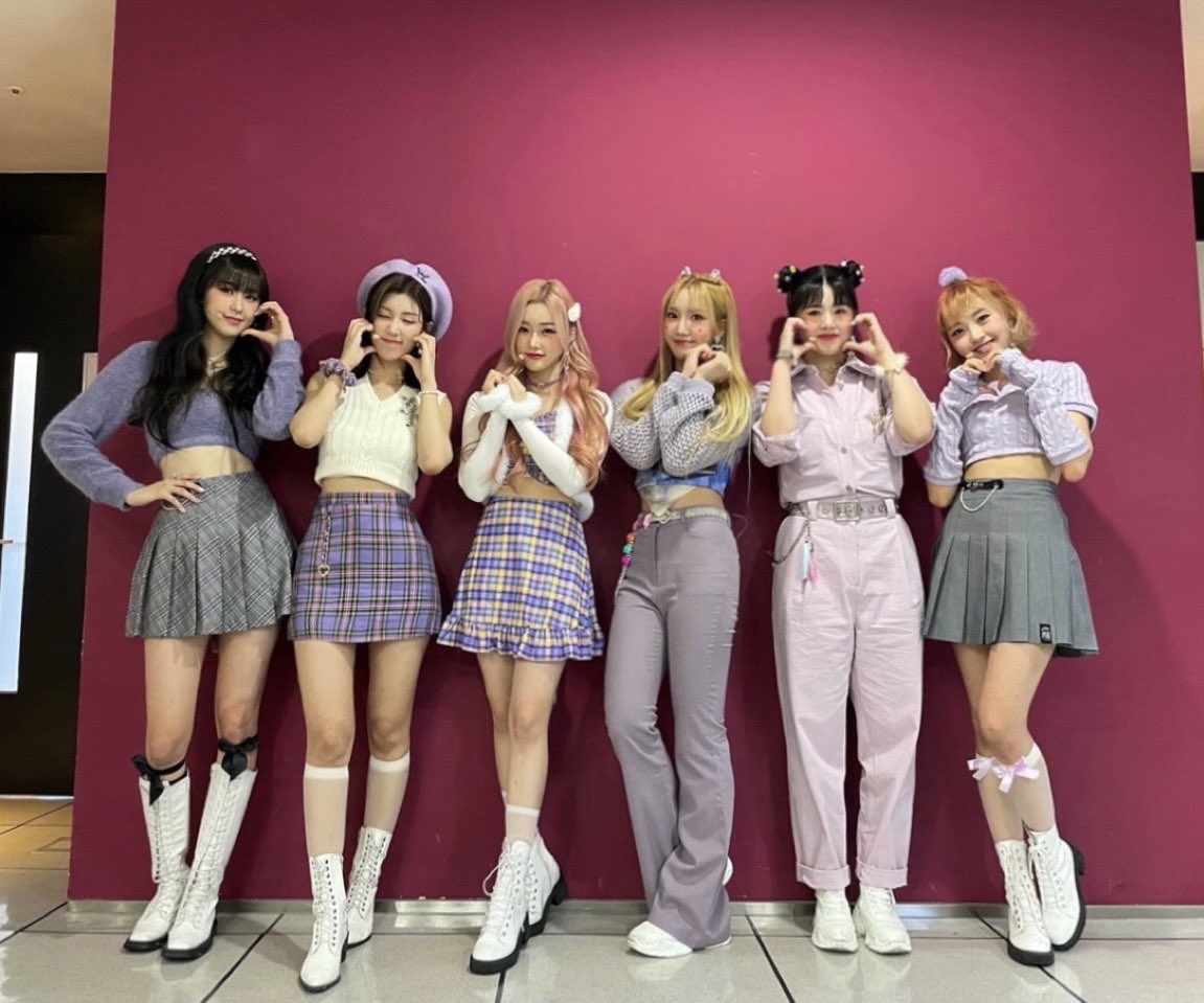 winxywings's tweet photo. happy one year anniversary to CALL ME!!!! it was a short but sweet era, and will always serve as a reminder that pixy can tackle any concept 💖 https://t.co/HQ0XhzGljn