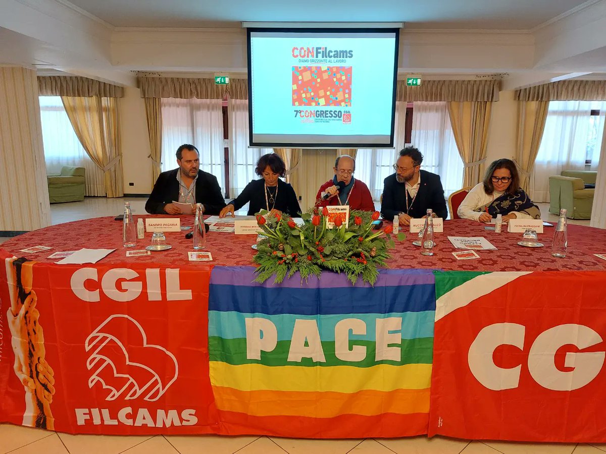 FilcamsSicilia's tweet photo. #13dicembre 2022, a #Gela si è celebrato l'7°Congresso della #FilcamCgilCaltanissetta. L'#AssembleaGenerale eletta al Congresso ha poi confermato Nuccio Corallo alla guida della #FilcamsCaltanissetta.
#ConFilcams #DiamoOrizzonteAlLavoro #CongressoFilcams #SeDiciFilcams https://t.co/WChqXjqqne