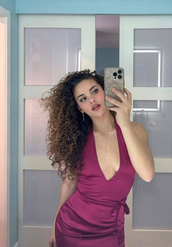 wallpaperanimez's tweet photo. Sofie Dossi with Mocha filter from the Texture pack.
🤳 Photo edited by AirBrush App
#SofieDossi #airbrushapp https://t.co/UK0Oo7jKK4