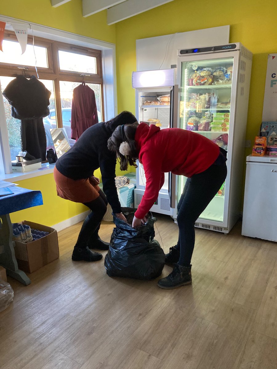 IslayCo's tweet image. All things @coopuk  #CommunityFridge today. Great to see Aisling and Emma filling the fridge and to hear about future plans 💙 Thank you @SarahJaneMalon2 for turning up on your day off 🤩  #ItsWhatWeDo #MYFOS #PortEllen @CoIslay @Tom_MPM @Poody1976