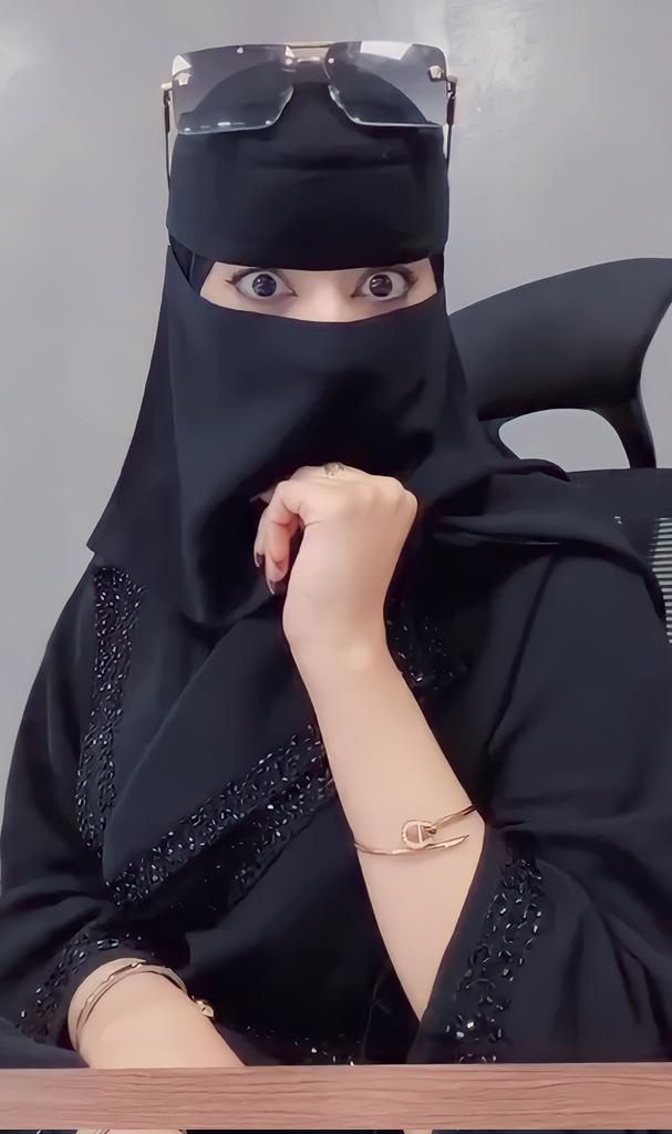 almybww's tweet photo. الخبراء في علم النفس ماذا تعني هالحركه؟🏃‍♀️🙈 https://t.co/1Bwr1b2GQt