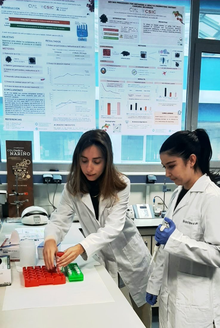 BioscienceCial's tweet photo. Compartimos unos momentos 📸 de nuestros últimos talleres 👩‍🔬 "buscando la bebida más saludable" 👀🔎 https://t.co/nfQVw9F2b8