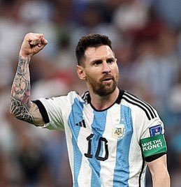 Thenakedtruthp1's tweet photo. Messi can’t do it by himself… https://t.co/bXGmc7AdlV