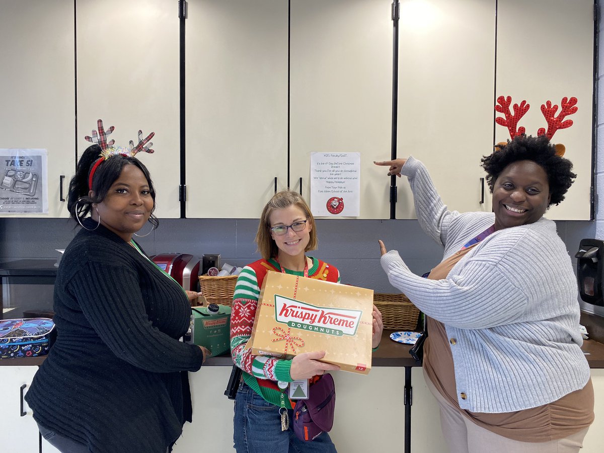 The XSEL team is always so grateful when schools take care of us!  Thanks for spreading the joy to us this morning, <a href="/EastAiken/">East Aiken</a>!!  <a href="/LisaFallaw/">Lisa A. Fallaw</a> <a href="/AikenPublicSch/">AikenCoPublicSchools</a>