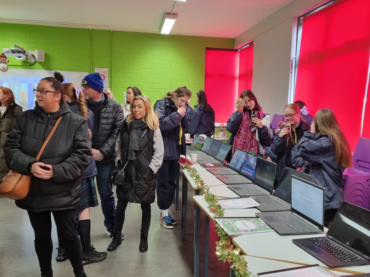 Stephen Jones tweet media