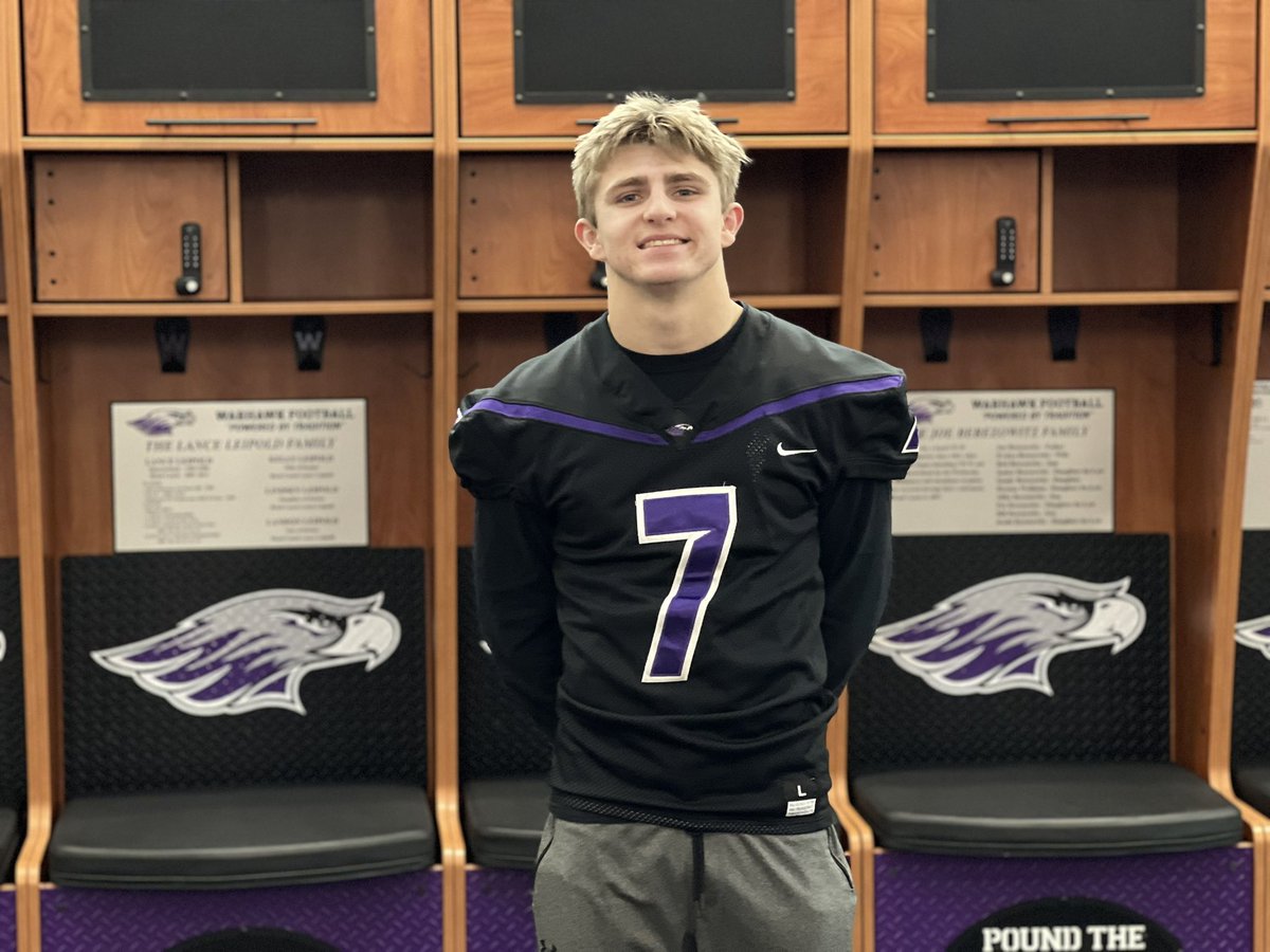 Enjoyed my visit at UW- Whitewater! After meeting with @CoachRindahl, i'm excited to receive an offer to play for the Warhawks!!!!