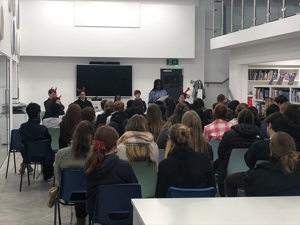 RHS_Creativity's tweet image. Tonight saw our annual Christmas debate @RHSSuffolk with the motion This House Believes it is Better to be Naughty than Nice. Congratulations to the opposition who won by 30 votes to 28 after a very fun and lively debate #RHSConfidence
