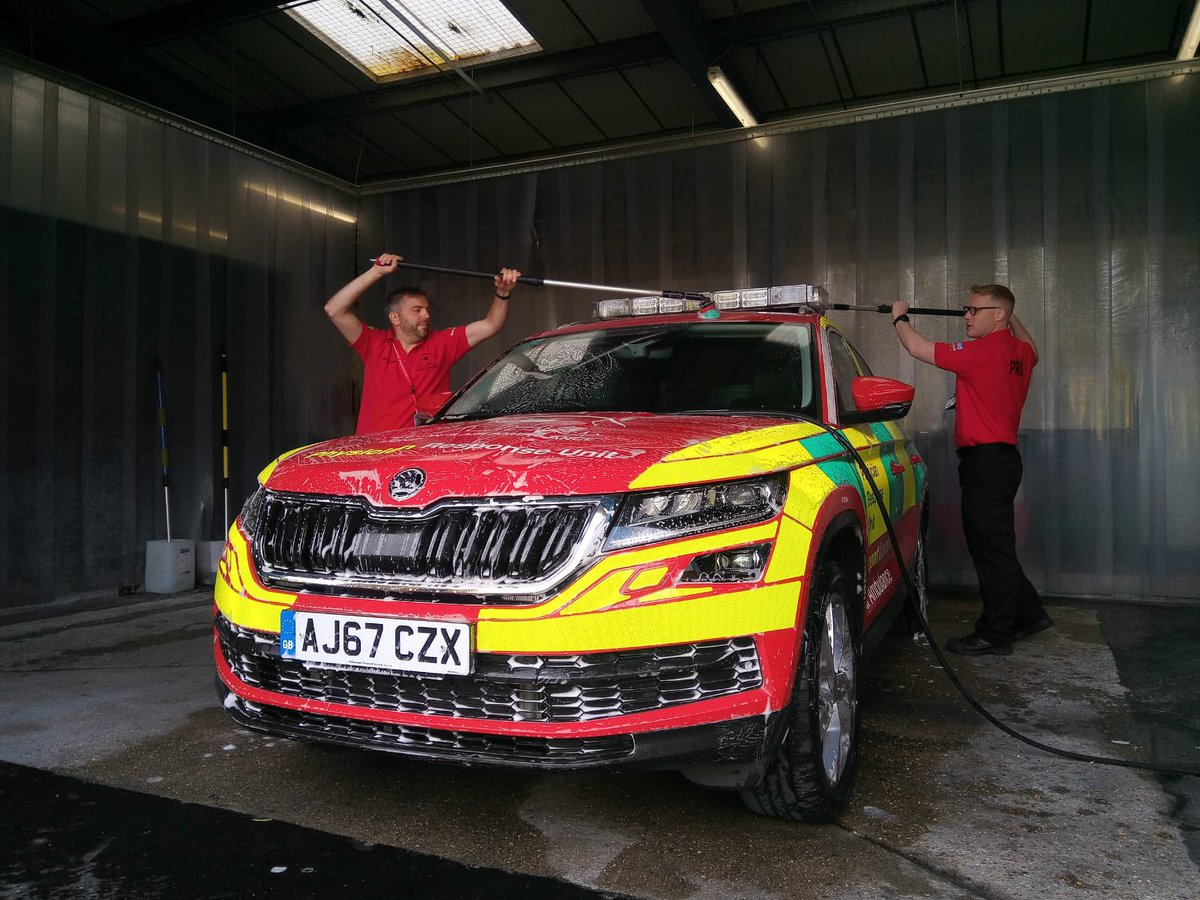 tonyjoy81's tweet photo. We are recruiting doctors to the Physician Response Unit again… see link for info about joining an amazing team delivering Community Emergency Medicine @NHSBartsHealth @LDNairamb @Ldn_Ambulance @NHS_NEL @BHRUT_NHS @EMTAcommittee 

https://t.co/ljTuWarD5N https://t.co/M32nWEli90