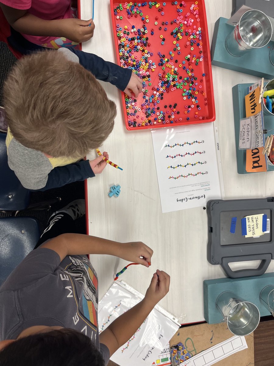 Elizabeth Tackett tweet media