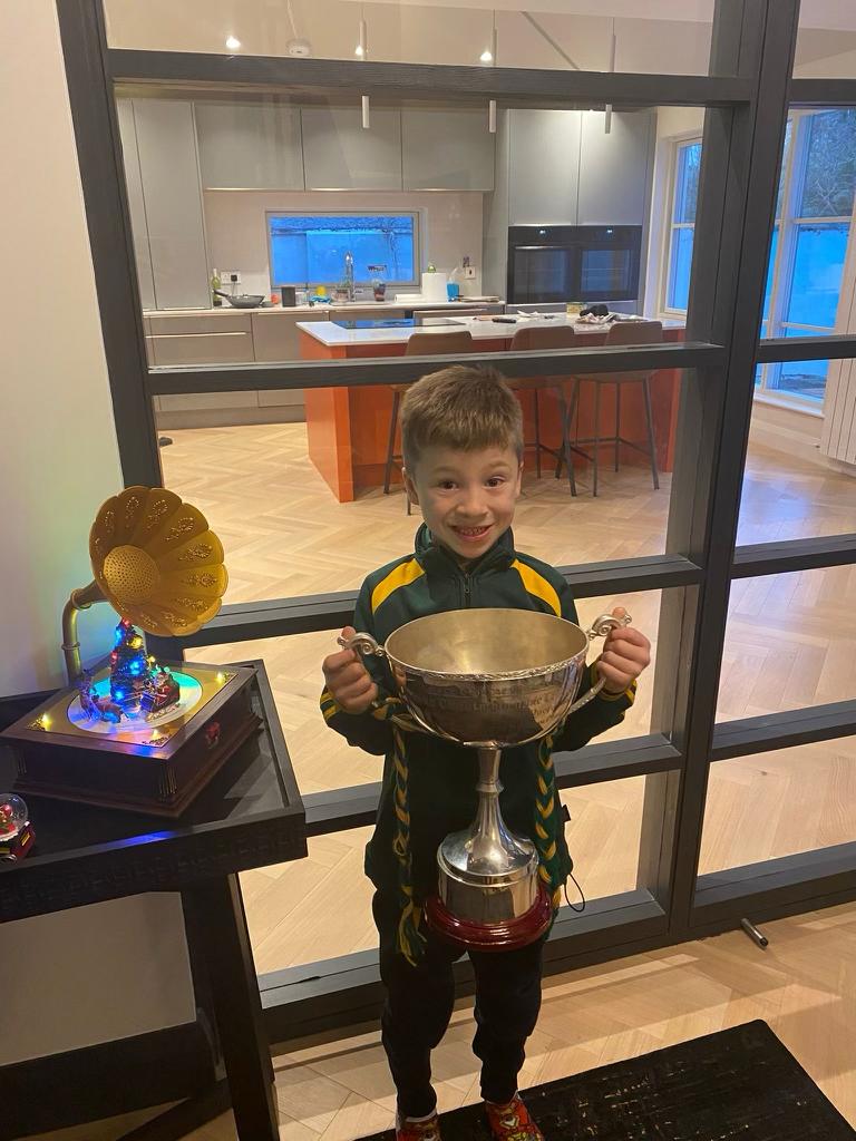 Louis Kiely from Crab Lane NS is doing a great job looking after the cup tonight #DazzlersAbú🔰🔰🔰
