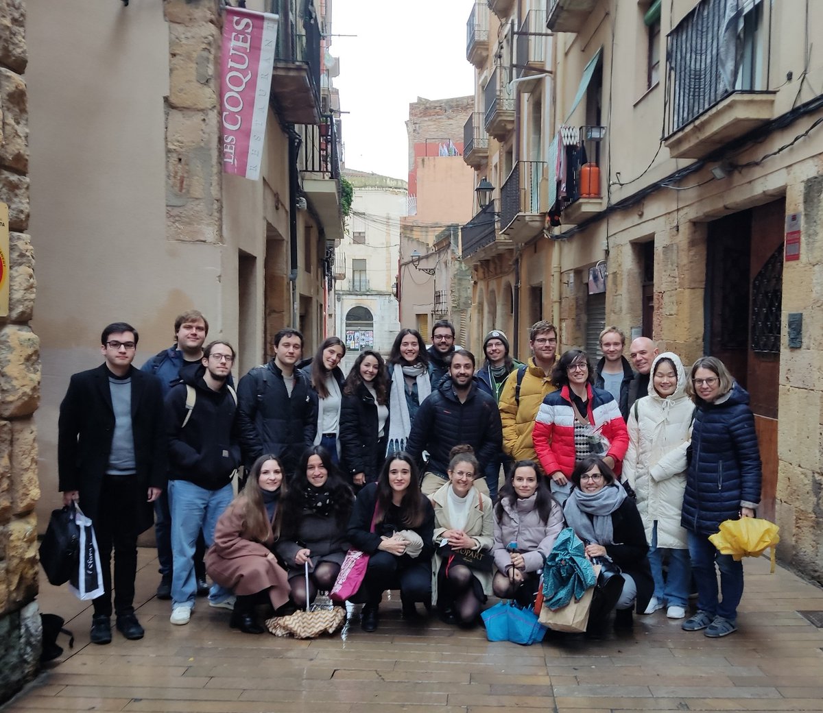 Echavarren_Lab's tweet photo. Enjoying the traditional 🌲🍾🎊🥳🥂😊 @Echavarren_Lab #ChristmasLunch in #Tarragona #research #chemistry @ICIQchem  #SecretSanta #merrychristmas #bonnadal #FelizNavidad https://t.co/BIyia3O8AD