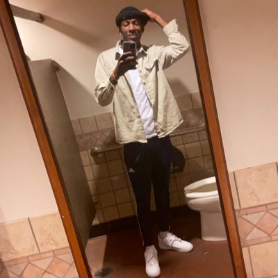f4edee's tweet photo. #NewProfilePic https://t.co/ovrtCOizcf