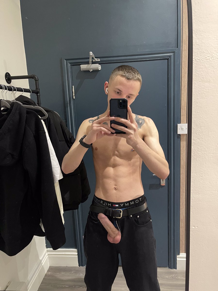timgottfridxxx's tweet photo. So horny today who wants to help me out 🍆💦

More videos and pics on my OF &amp; JFF link in bio https://t.co/UivrZotb9F