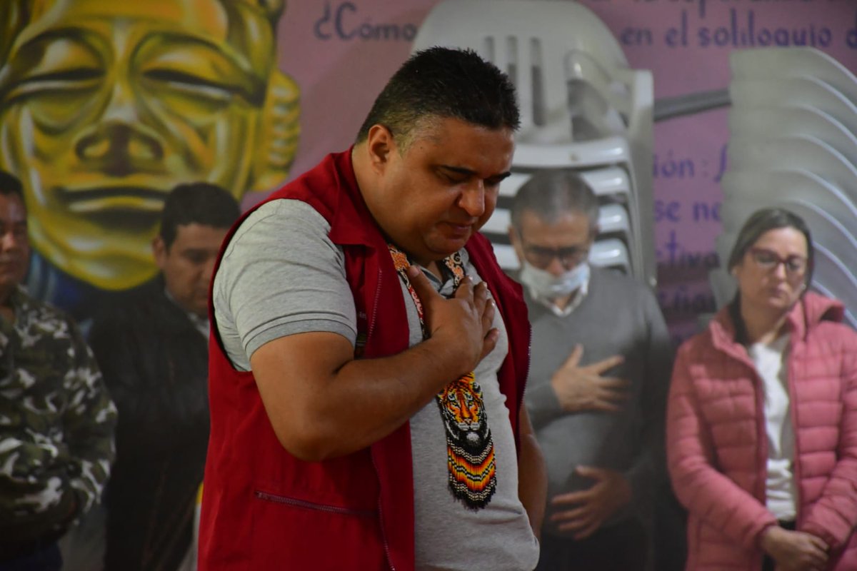 El diálogo directo y permanente con las comunidades #indígenas nos ha permitido llegar a acuerdos para construir tejido social en estos territorios ancestrales. Hoy, con los diferentes secretarios de despacho, desarrollamos la 4ta. Mesa Departamental de Concertación Indígena.