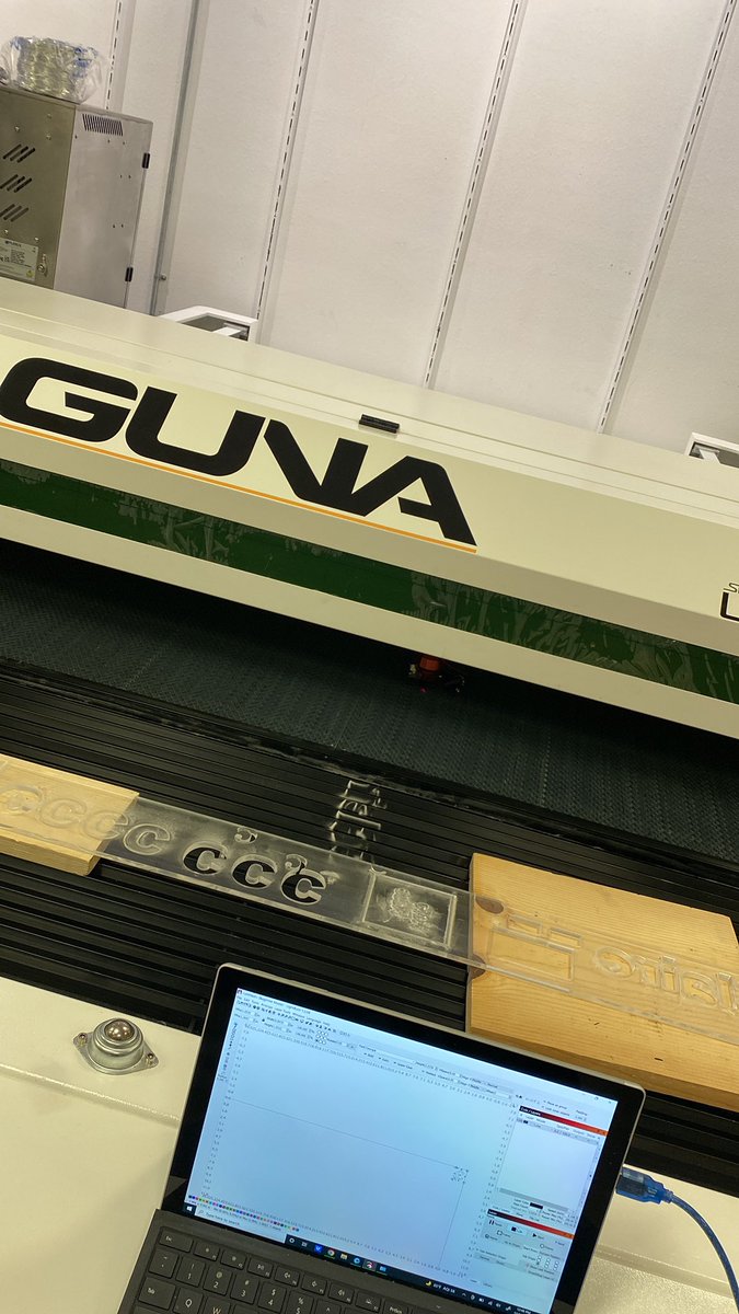 Build4More's tweet photo. Trying to get my new laser cutter up and going. It’s been tougher than I thought it was going to be. “Plug N Play” they said, “It will be fun” they said… #pullmylasthairout #customersupportisathing #justsaying https://t.co/6sDUgJmHp6