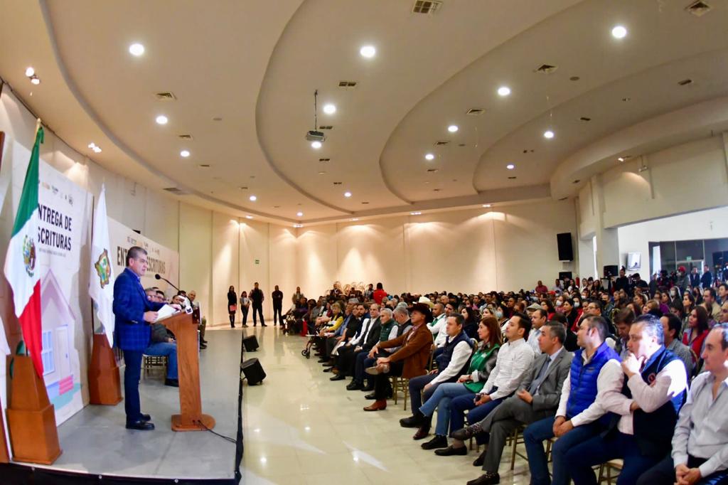 mrikelme's tweet photo. 📜✅ Hoy, después de años de esfuerzo y trabajo, 235 familias nigropetenses obtuvieron la certeza jurídica de su patrimonio. (1/3) https://t.co/7jeFoJzHCX
