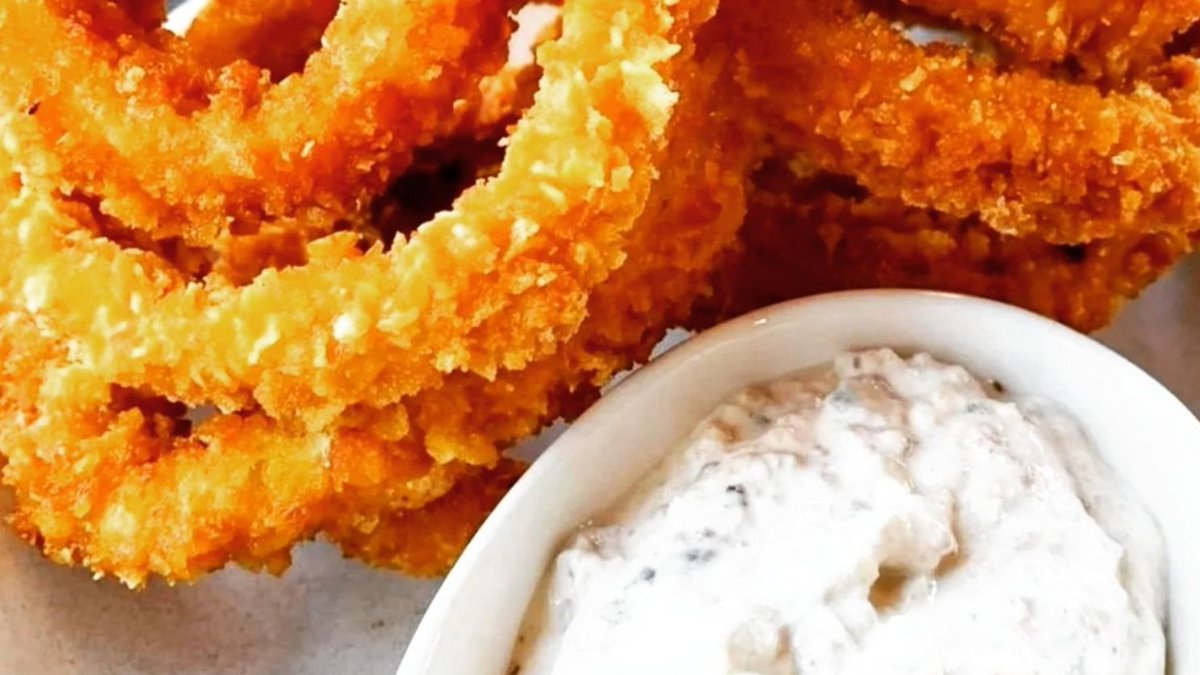 Showroom21701's tweet photo. Onion Rings with bacon and horseradish sauce.
Showroom is open from 8am to 10pm Friday & Saturday. 8am to 9pm Sunday through Thursday.
Reservations & online ordering at https://t.co/n2MQQU6YbQ
#frederickfood #frederickmd #visitfrederick #frederickfoodie #experiencefrederick https://t.co/5eFCaAG2yw