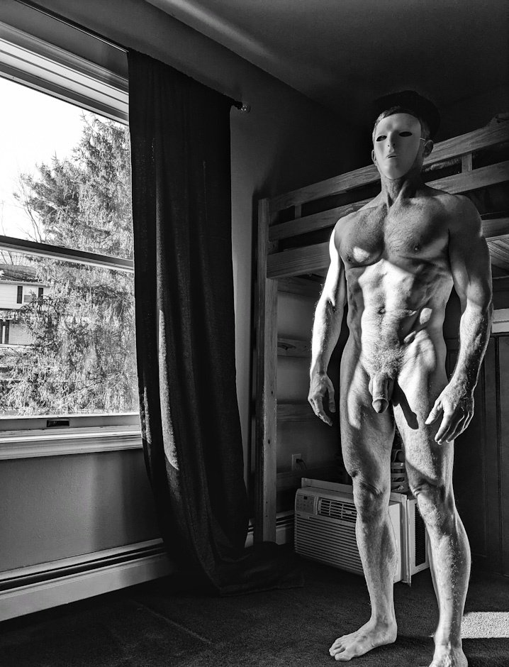 zerrotica's tweet photo. Creep (Dec 2022):
But I'm a creep
I'm a weirdo
What the hell am I doin' here?
I don't belong here
#photography #artphotography #artphoto #male #fitover60 #bnwphotography #bnw #selfportrait #nude #artnude #nudeart #men https://t.co/ZCifnEWYMG