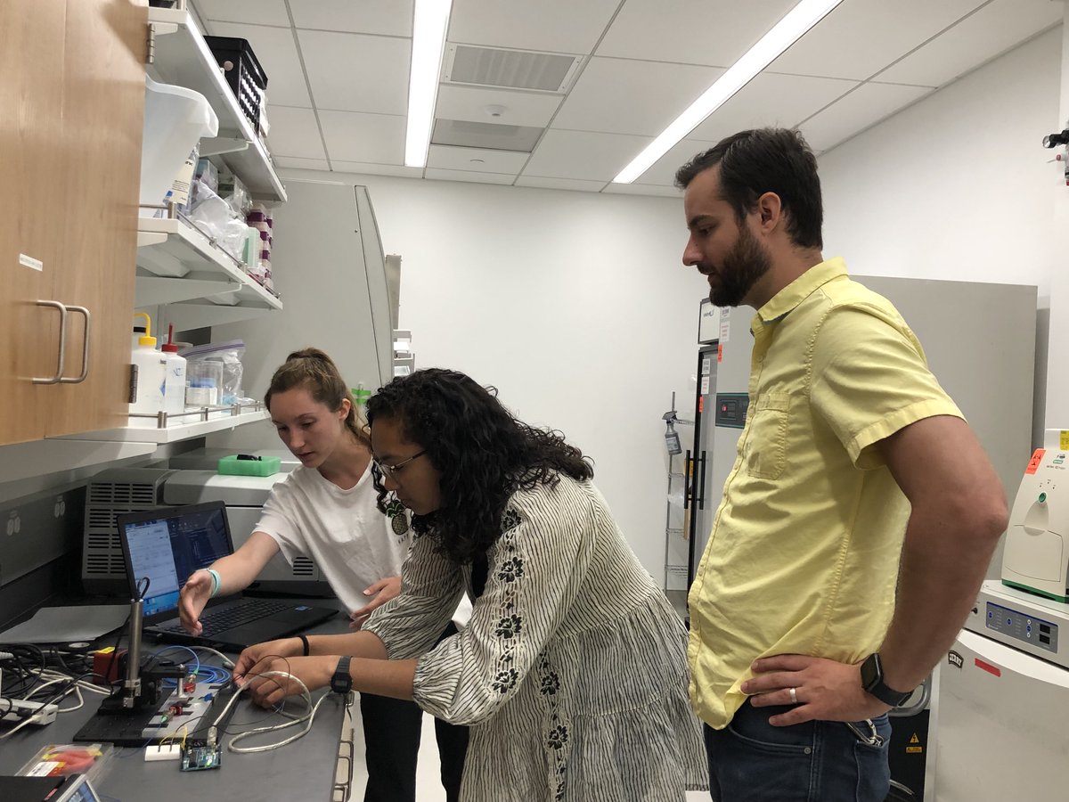 Early work experience helps students discover what they’re passionate about beyond the classroom. AEOP offers research apprenticeships to high school and undergraduate students. Applications open soon. Learn more at bit.ly/35WhcPF