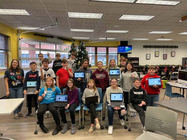 RVSDPanthers's tweet image. Miss Hartmann&apos;s middle school classes participated in the @hourofcode and the #HourofAI to celebrate #CSEdWeek2022! The Hour of AI was brought to us by #AmazonFutureEngineer.  Students learned how Alexa works and programmed their very own online Alexa. #CSEdWeek