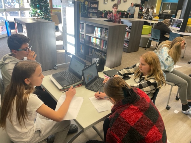 RVSDPanthers's tweet image. Miss Hartmann&apos;s middle school classes participated in the @hourofcode and the #HourofAI to celebrate #CSEdWeek2022! The Hour of AI was brought to us by #AmazonFutureEngineer.  Students learned how Alexa works and programmed their very own online Alexa. #CSEdWeek