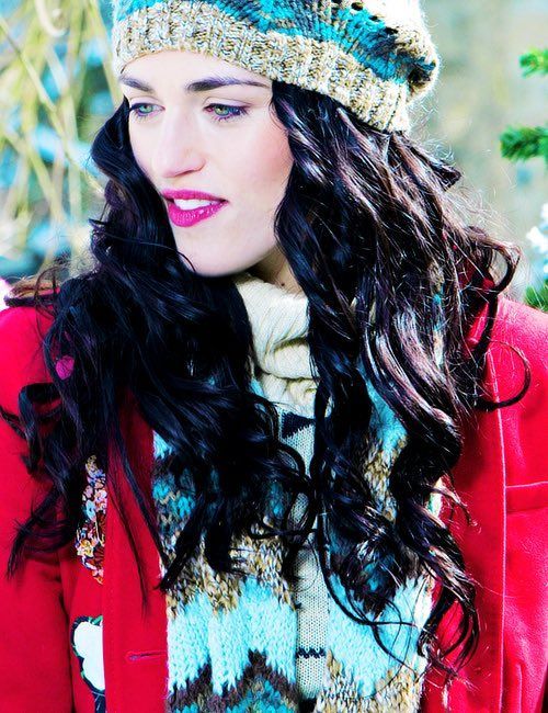 Katie McGrath does things tweet media