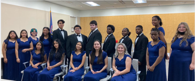 Our high school choir sang at the Airport Holiday Festival on December 6,  and Channel 13 WZZM interviewed two of our seniors there. Click on the link to see the article!

wzzm13.com/article/life/h…