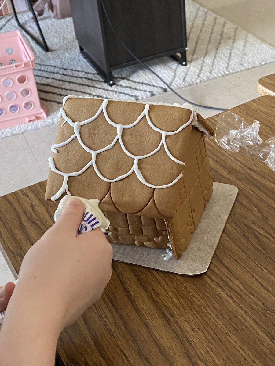 dailrg's tweet photo. Who said learning can’t be fun? Students in Ms. Gainey’s Interior Design class explore and apply design fundamentals through gingerbread houses! @ABSSPublic @RobinBowers_CTE @WMWHS https://t.co/KlM4XyyVp1