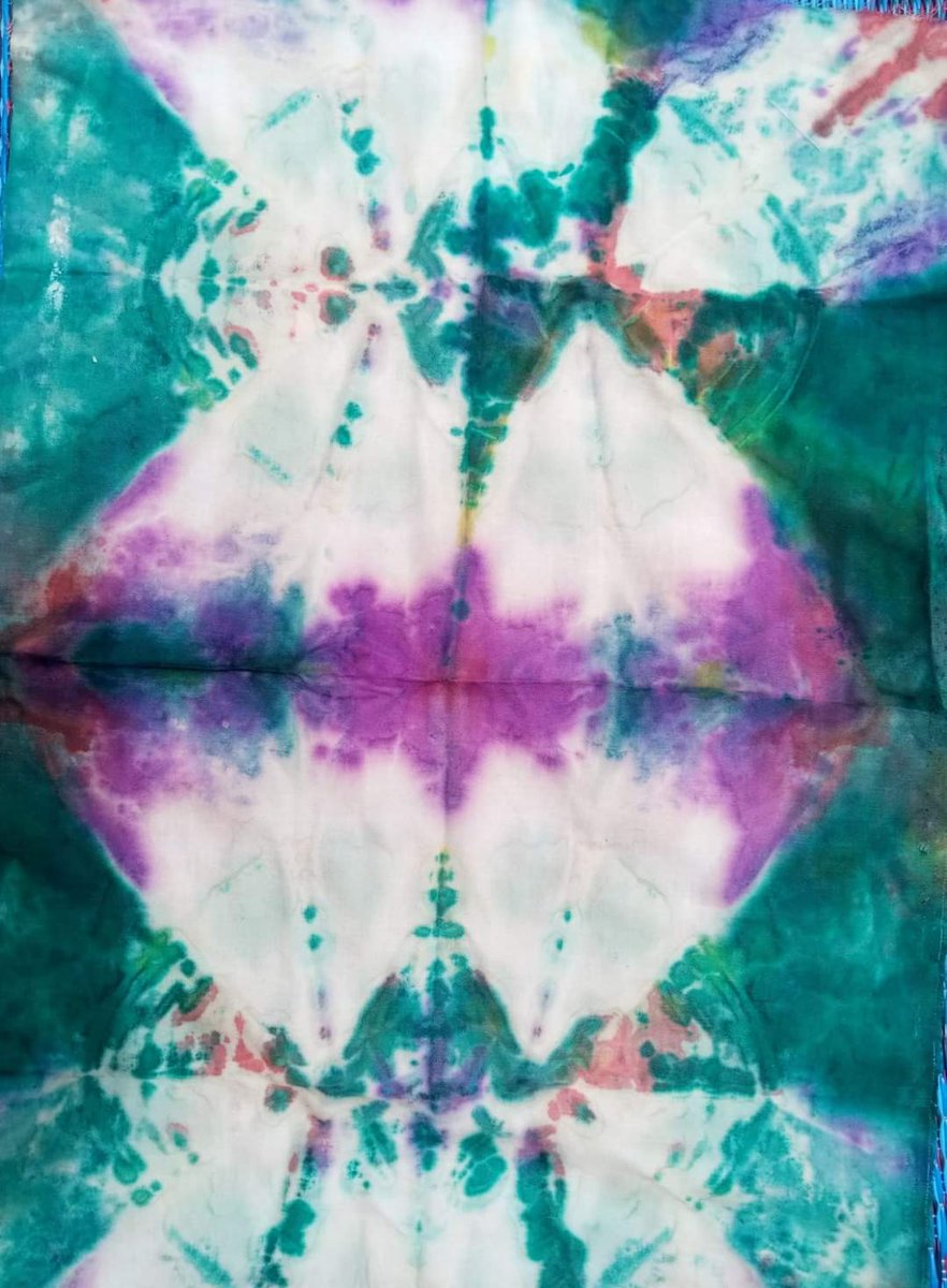 Produire et Consommer 🇳🇪❤️
C'est notre objectif 🇳🇪
Du Made in Niger 🇳🇪

#teinture