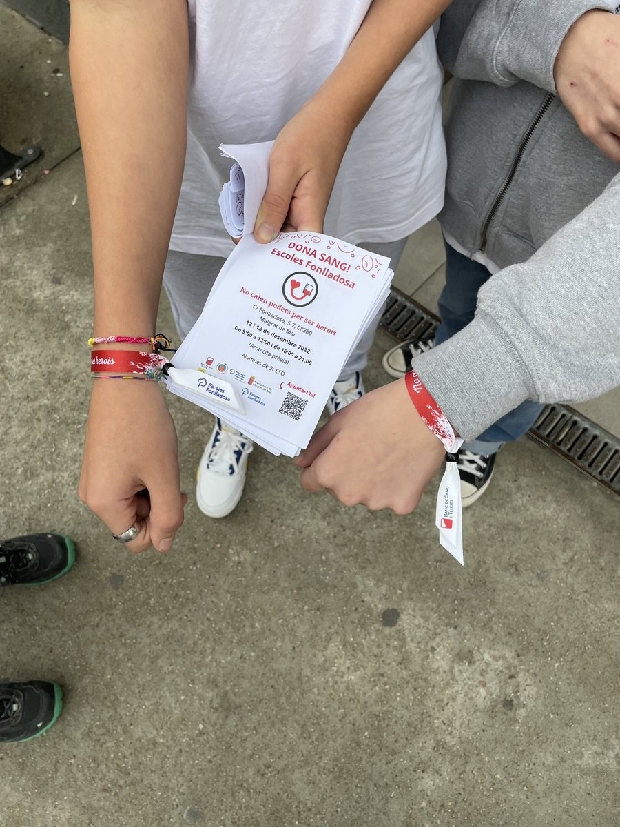 escfonlladosa's tweet photo. Amb 176 donants acaben la donació d’enguany. Moltes gràcies a tots i totes per la vostra col•laboració i suport. Gràcies als alumnes i professors de 3r d’ESO per la seva implicació. I per suposat, a @donarsang #escolesfonlladosa #secundaria_fonlladosa https://t.co/29MgAgLCJX