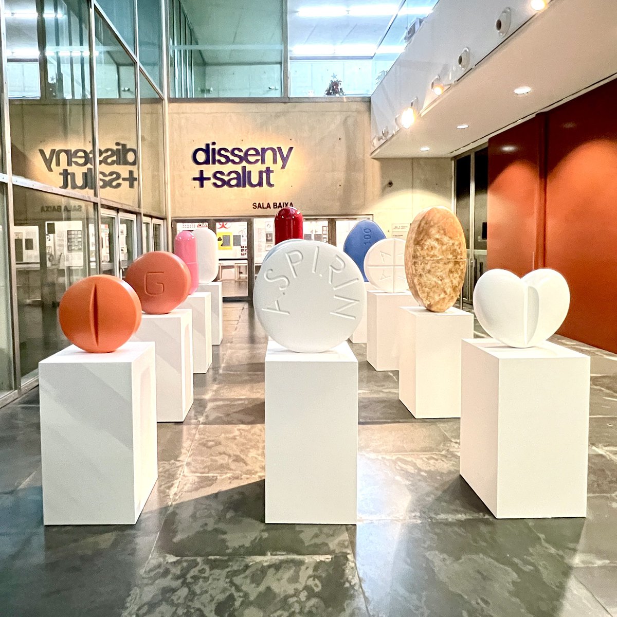Stuart_Docherty's tweet image. Enjoyed a day in Valencia taking in the &quot;design and health&quot; exposition at the MuVIM before the end of the year. #muvim #valencia #health #design #disseny #wdc2022