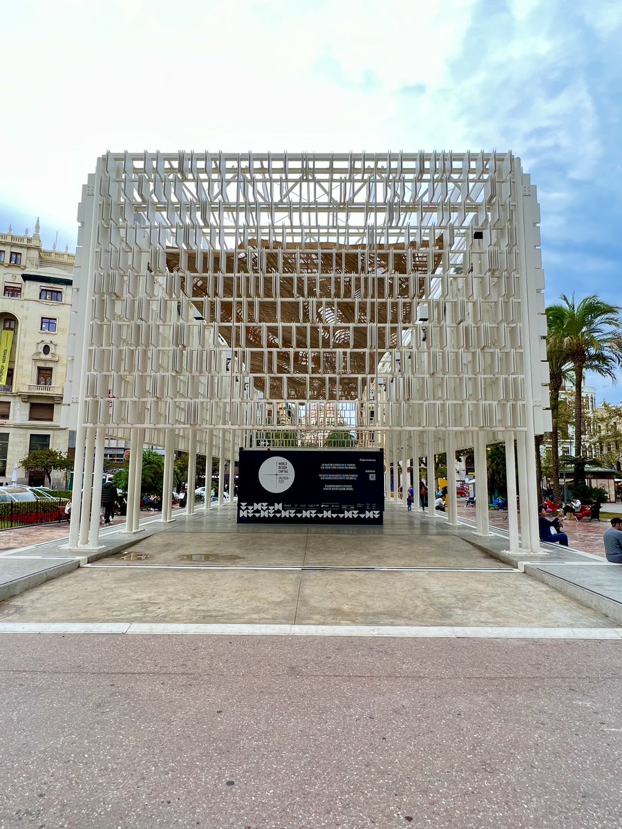 Stuart_Docherty's tweet image. Enjoyed a day in Valencia taking in the &quot;design and health&quot; exposition at the MuVIM before the end of the year. #muvim #valencia #health #design #disseny #wdc2022