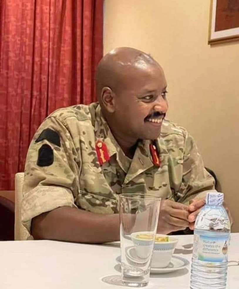 FrankGashumba's tweet photo. Next Commander in Chief https://t.co/vRHWqRVFUs