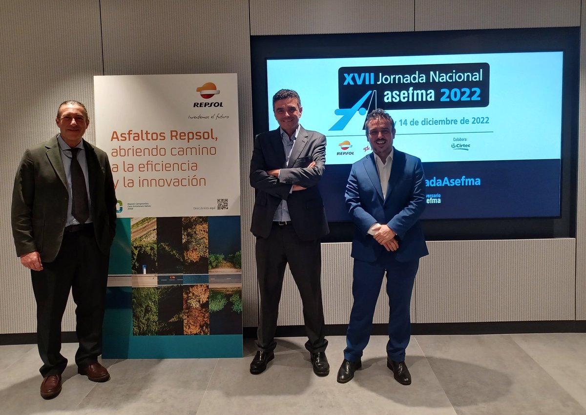 Kikogut's tweet photo. El Equipo de Repsol Asfaltos compartimos en la #XVIIJornadaASEFMA nuestra visión con foco sostenible para el desarrollo del sector de mezclas asfálticas en particular y de la carretera en general: “Abriendo camino a la eficiencia y la innovación”.
@Asefma @FundacionRepsol https://t.co/1kRIGMxqZi